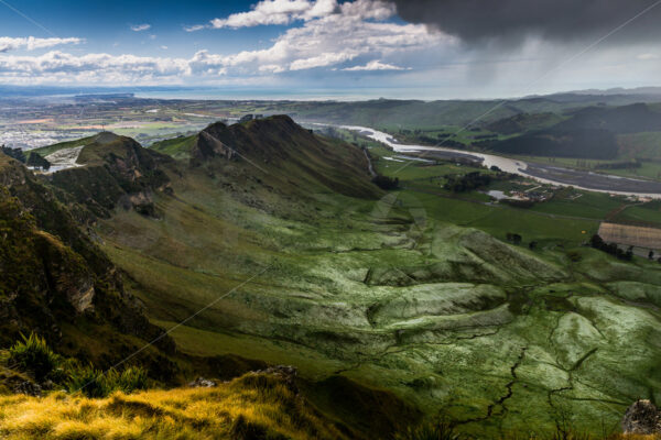 A light dusting of snow on Te Mata Peak, Hawke’s Bay, New Zealand - SCP Stock