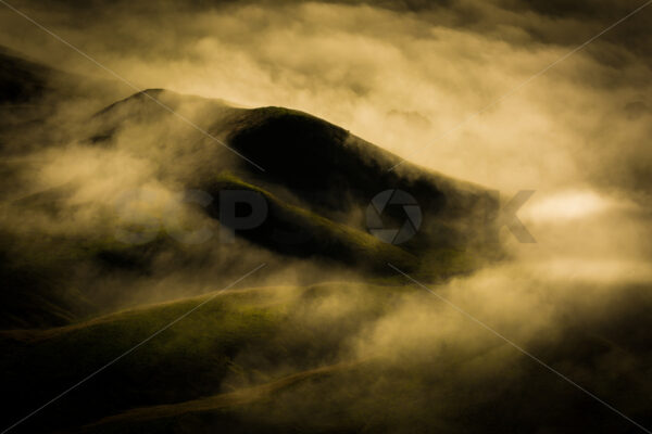 Mist over the landscape, Hawke’s Bay, New Zealand - SCP Stock