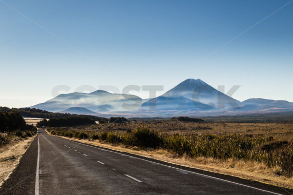 Mount’s Ngauruhoe & Ruapehu from The Desert Road (State Highway 1), North Isalnd, New Zealand - SCP Stock