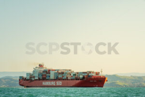 Monte Rosa, Hamburg Sud/Maersk Line container ship departing Napier Port, Hawke’s Bay, New Zealand - SCP Stock